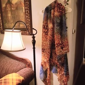 🎄4 for $20! Jungle themed Sheer Vest